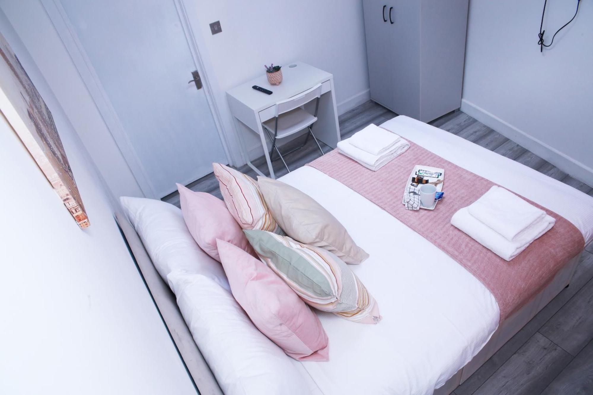 شقة Harrow Luxury Flat With Free Parking. لندن المظهر الخارجي الصورة